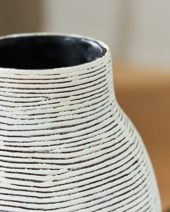 Ashley Express - Girtha Vase