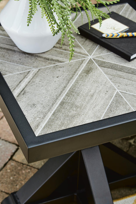Ashley Express - Beachcroft Square End Table