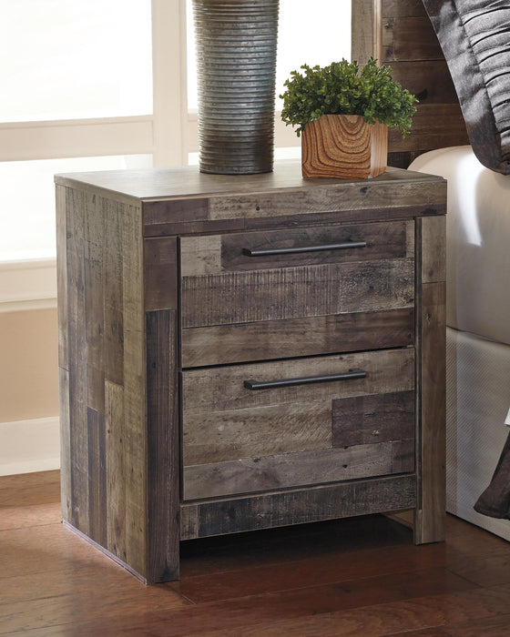 Derekson King Panel Headboard Bed with Mirrored Dresser, Chest and Nightstand
