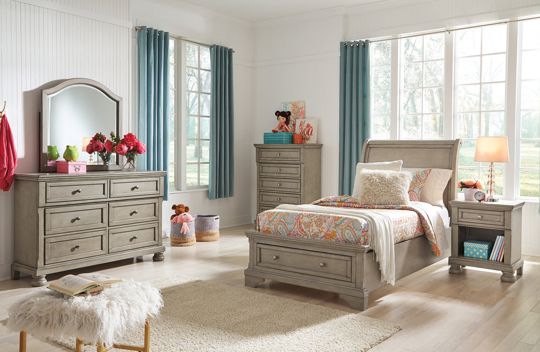 Lettner Twin Sleigh Bed with Mirrored Dresser and 2 Nightstands